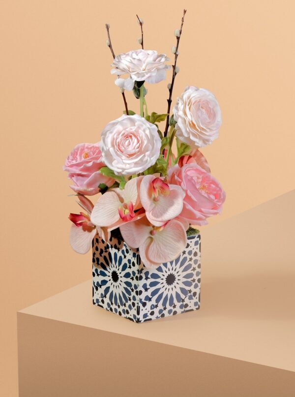 Floral arrangements in oriental ceramic vase - Image 3