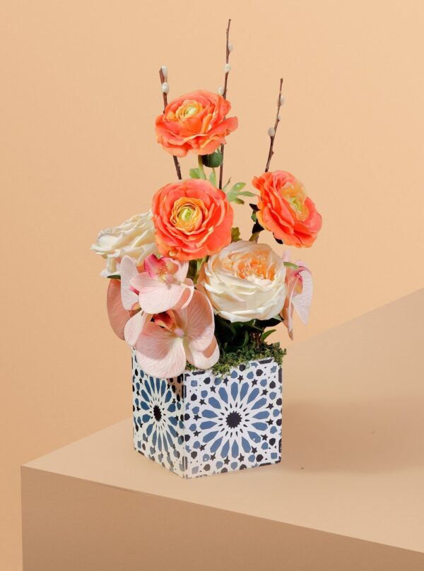Floral arrangements in oriental ceramic vase - Image 2